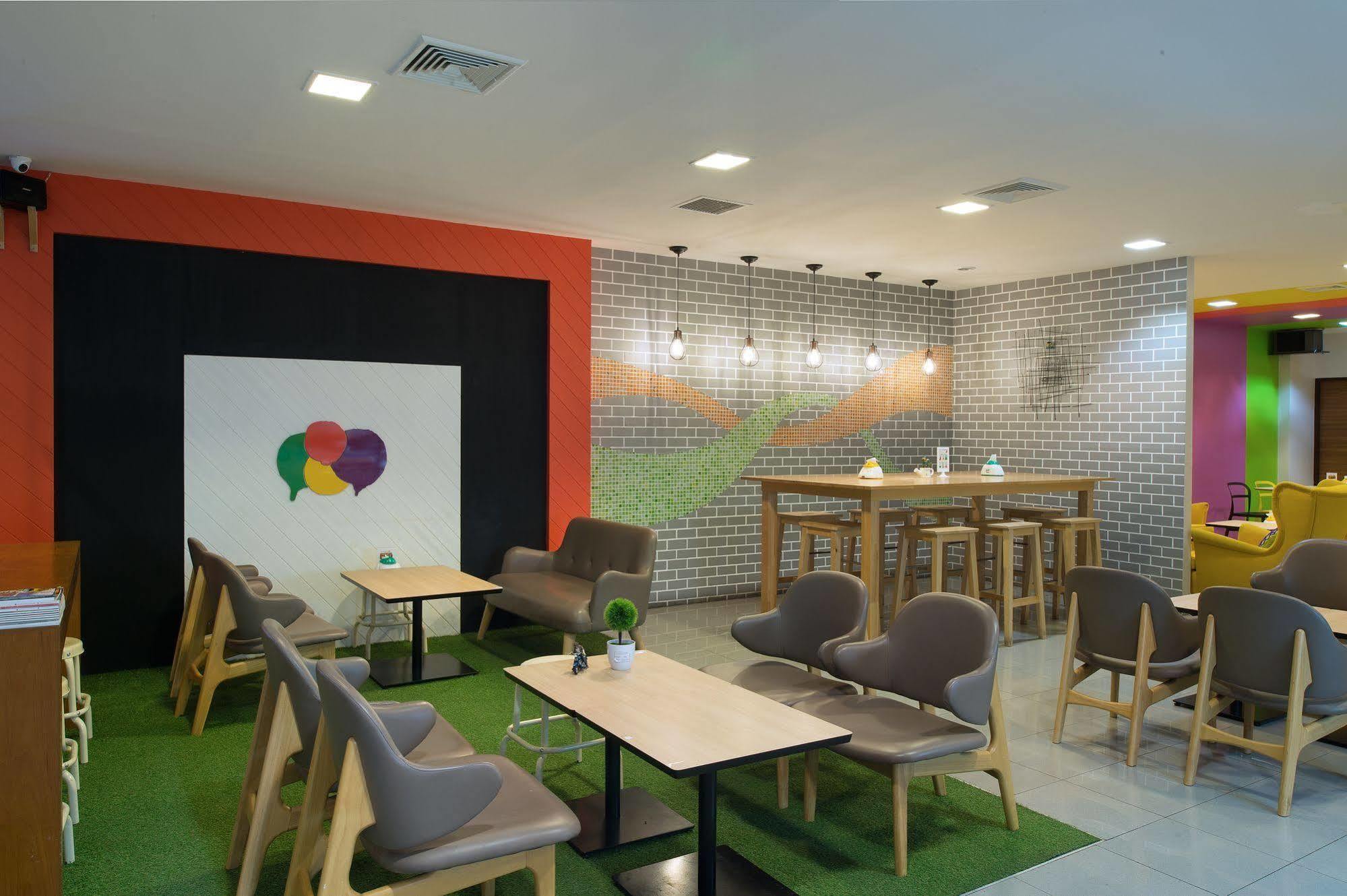 Hotel Simplitel Karon Zewnętrze zdjęcie